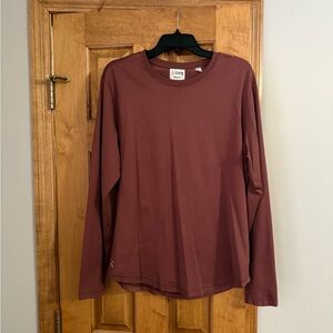 Cuts long sleeve curve hem t-shirt, large, maroon